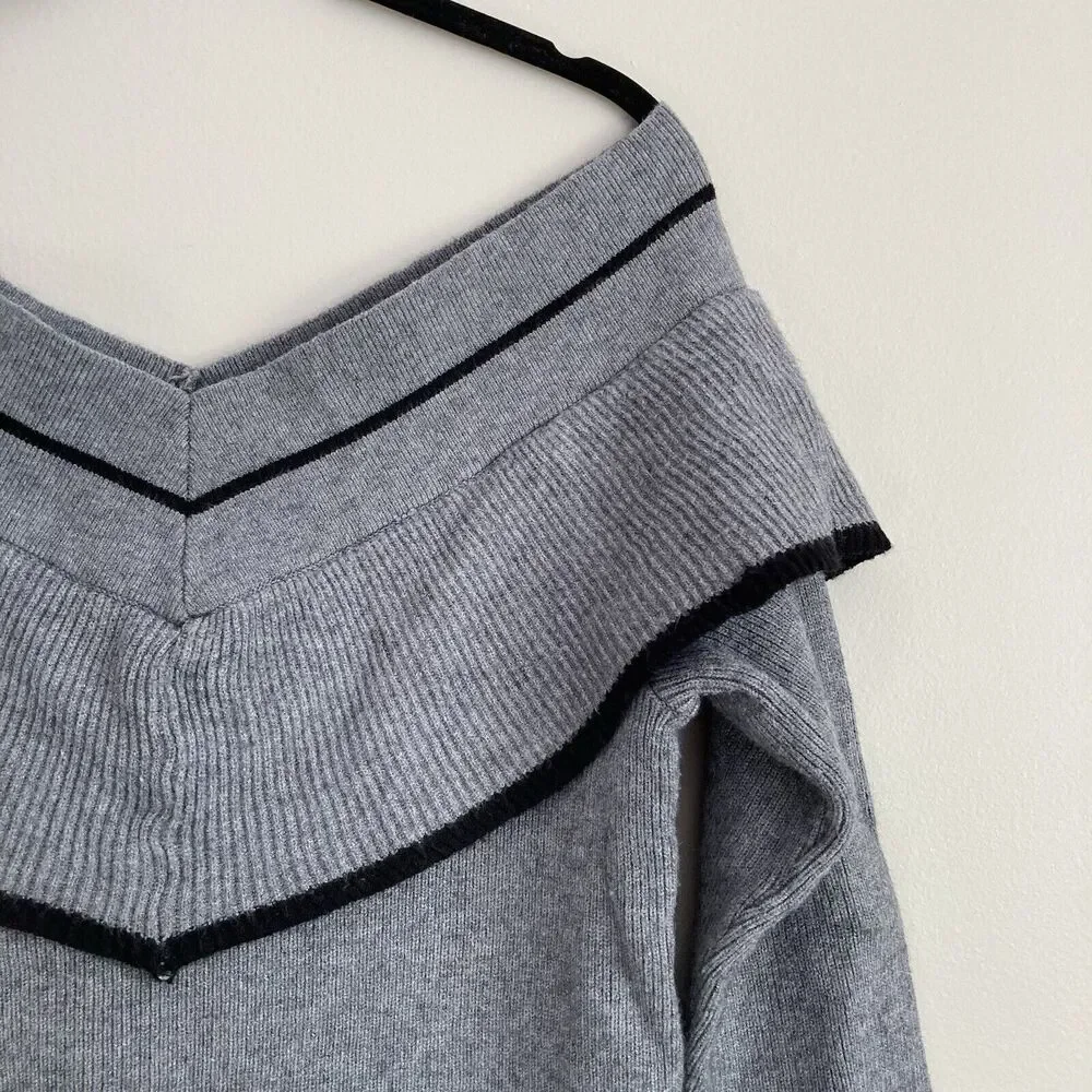THML Anthropologie Ruffle Detail Off Shoulder Sweater Gray Size Medium Cute - Picture 4 of 8